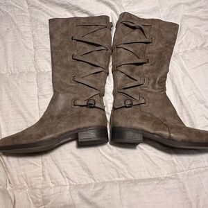 Journee Carly Boots Taupe Size 10